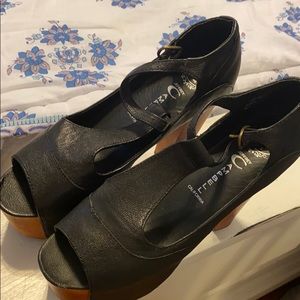 Jeffrey Campbell Foxy